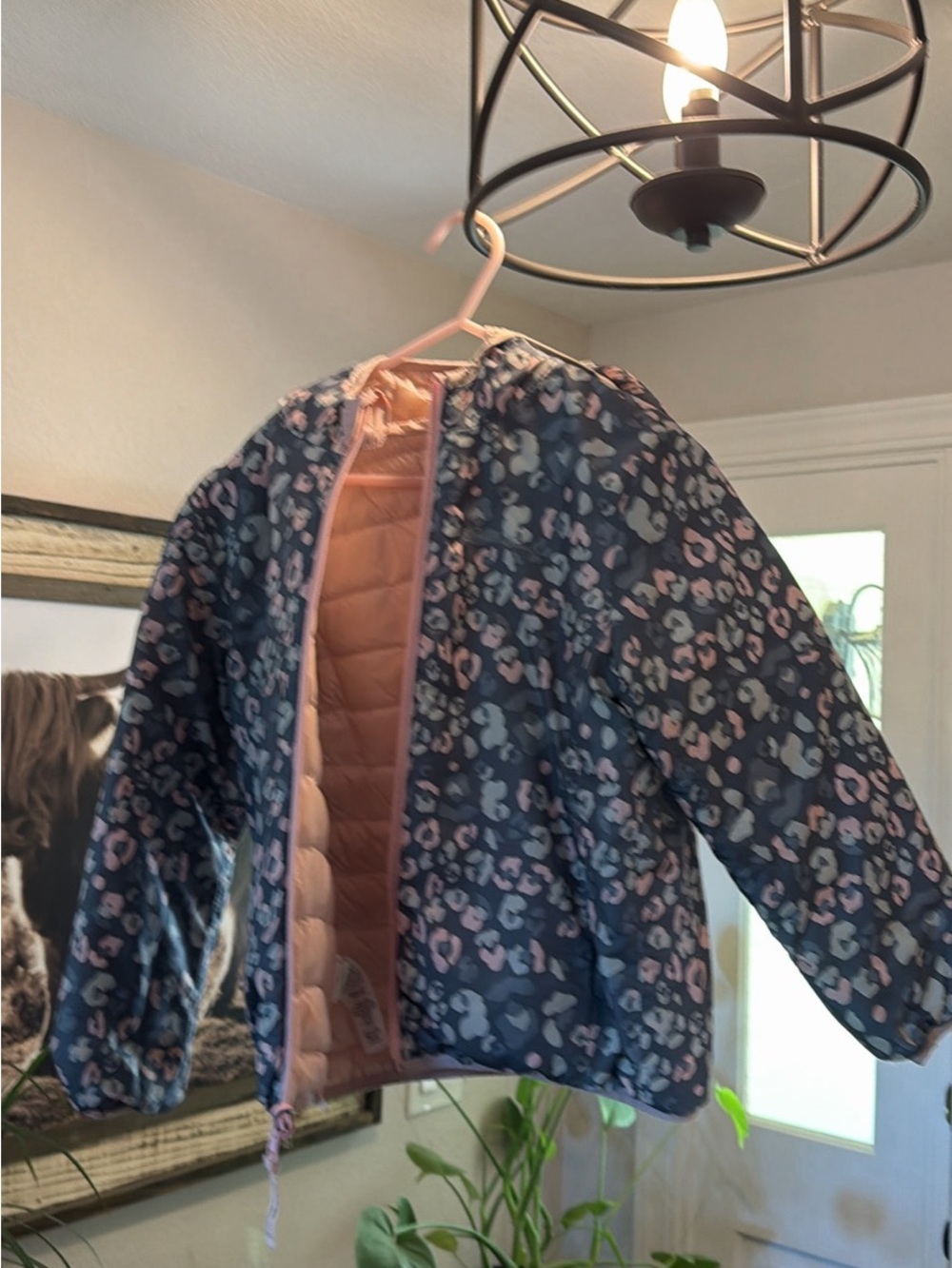 Eddie Bauer reversible Girls' Navy Floral Puffer Jacket with Pink Lining Sz 5/6